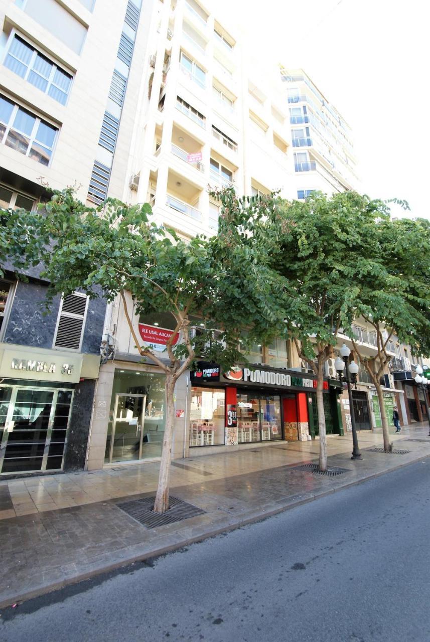 Apartamento Lujoso y espacioso piso en el corazón de Alicante con hidromasaje Exterior foto